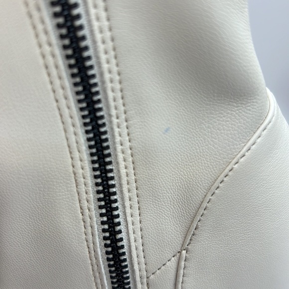 Michael Kors Dover Heeled Boots NWB size 6 - Picture 8 of 10